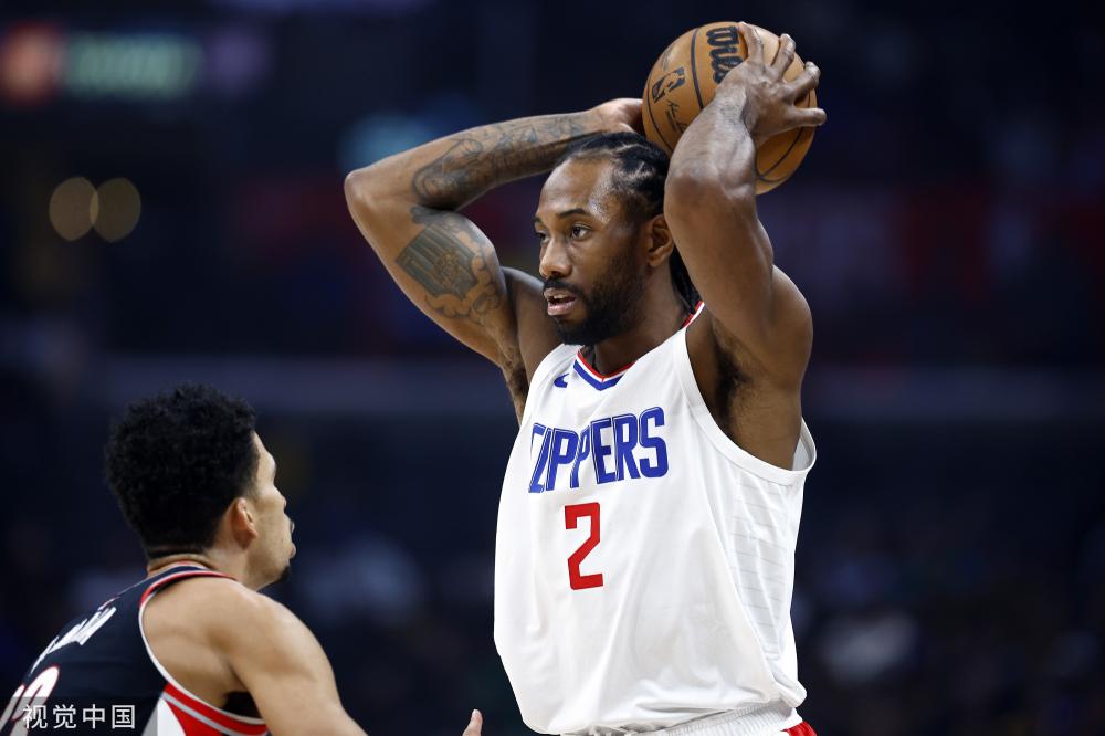 他的表现不 他的表现不